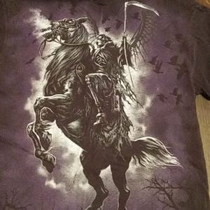 Men's t shirt